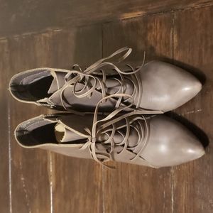 Ladies Steve Madden booties